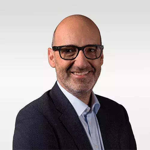 Rob De Lange headshot