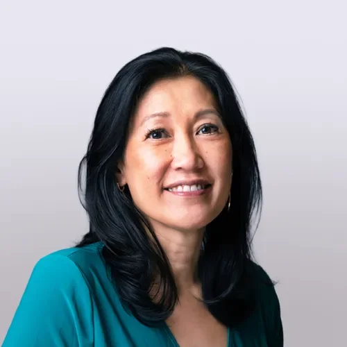 Theresia Gouw headshot